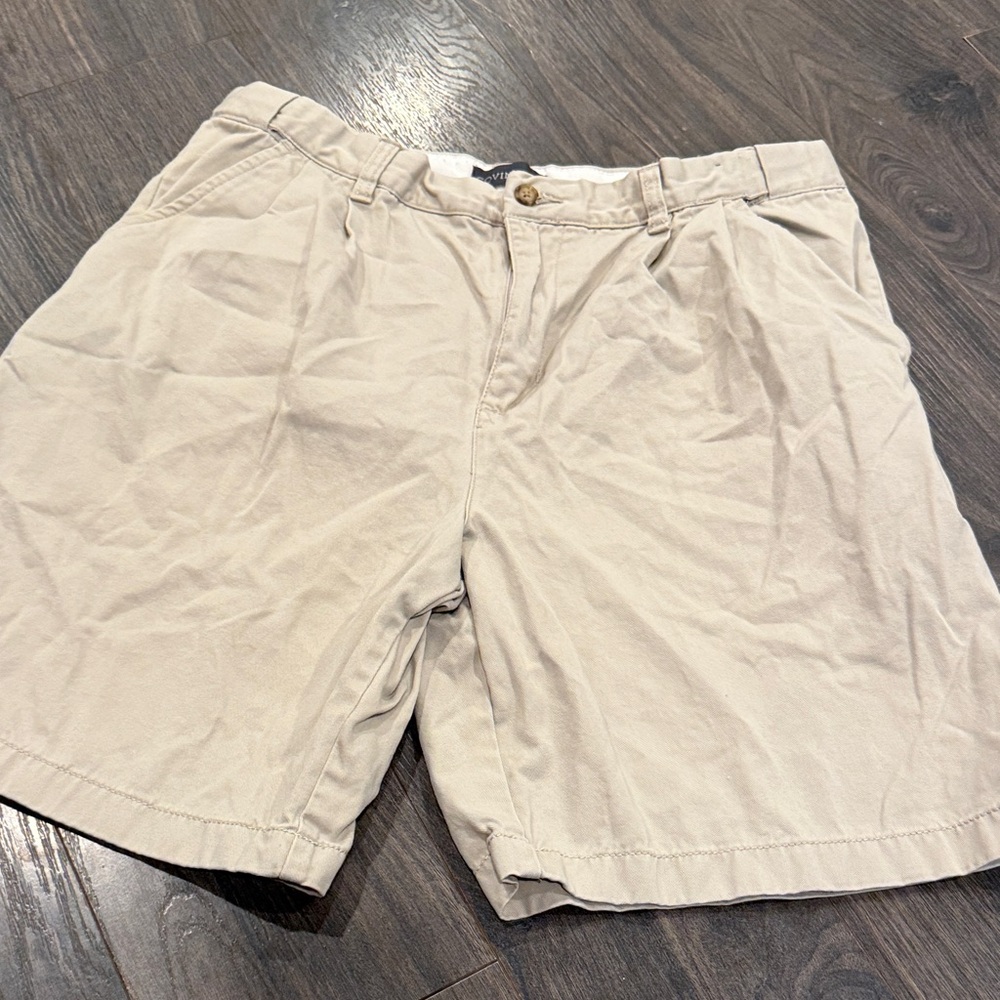 Covington Men's Tan Shorts size 34 7:31🎶